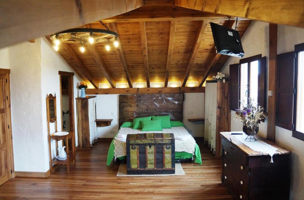 Olmos de Atapuerca House | Casa Rural Bioenergética La Serrezuela