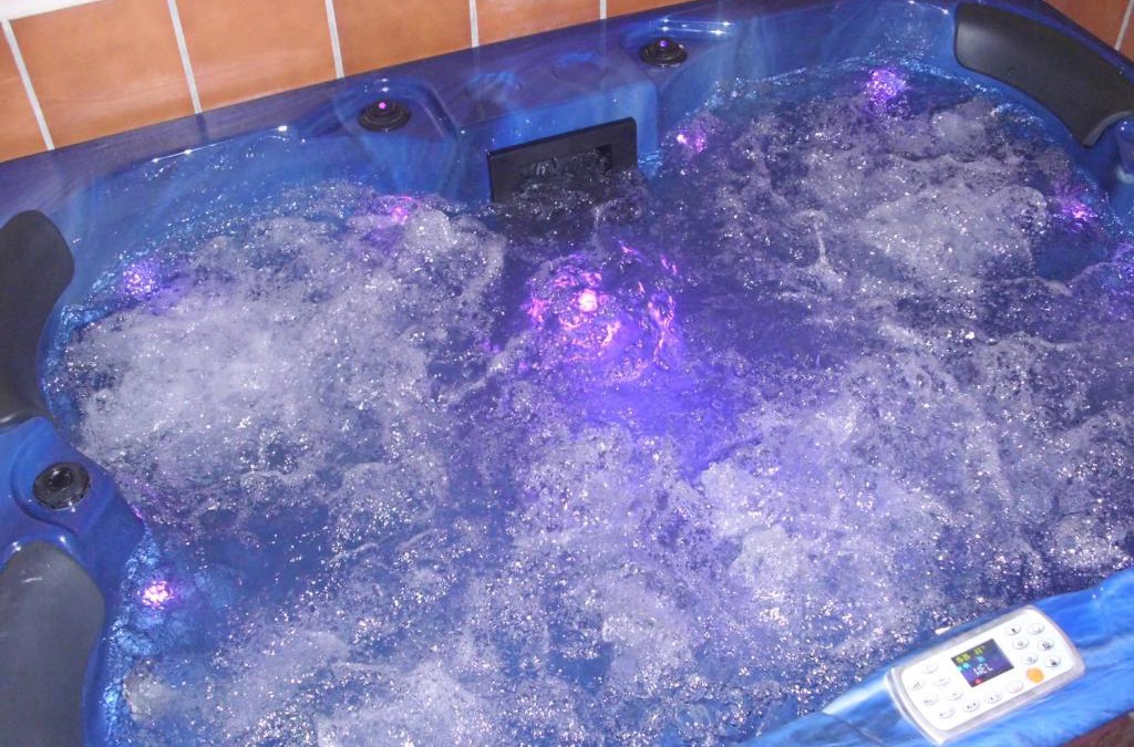 Cabanas de Polendos House | Casa Rural con Jacuzzi Taberna del Tio Pedro