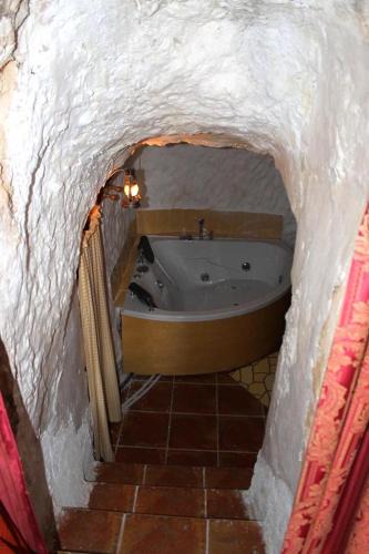 Alcala del Jucar Apartment | Casa Rural con Jacuzzi Paraíso del Júcar