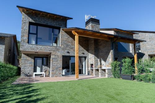 Aravell House | Casa rural de lujo en Alt Urgell, Pirineos.
