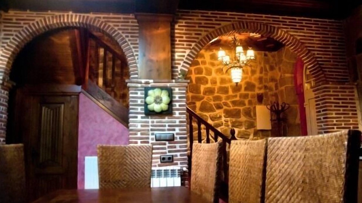 Covaleda Cottage | Casa Rural El Bolo for 8 people