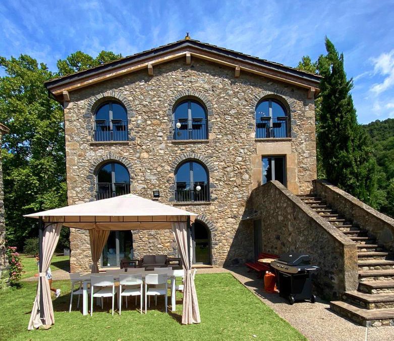 Sant Joan les Fonts Villa | Casa Rural el Serrat de Baix