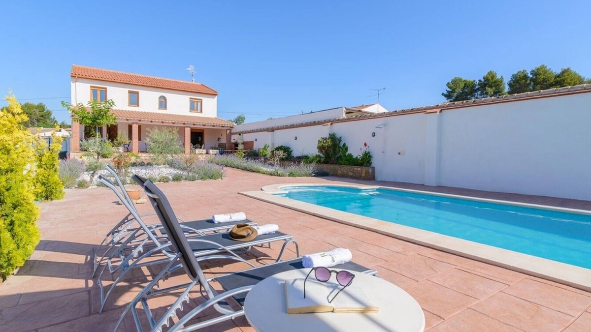 Arenas del Rey Villa | Casa Rural Embalse Bermejales Arenas del Rey by Ruralidays