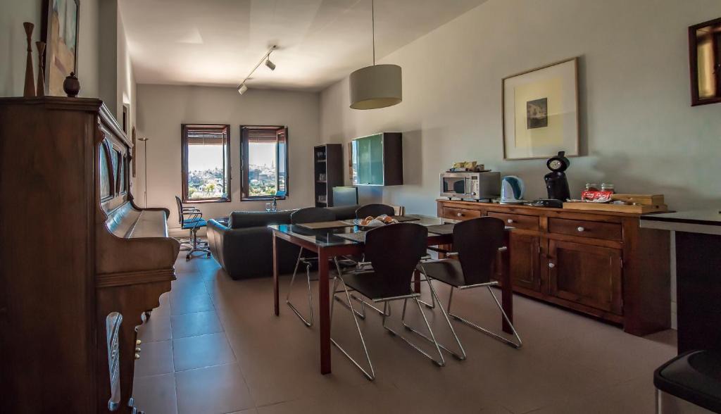 Province of Toledo Apartment | Casa Rural en Cigarral de Villamarta Toledo con piscina y WIFI