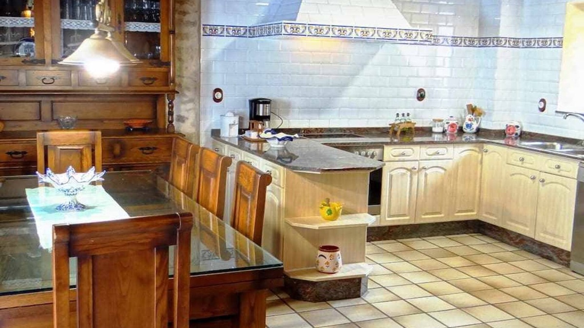Lira Apartment | Casa Rural en Lira Para 9 Personas