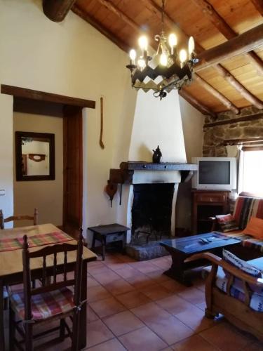 Navarredonda de Gredos House | Casa Rural La Pontezuela Arriba
