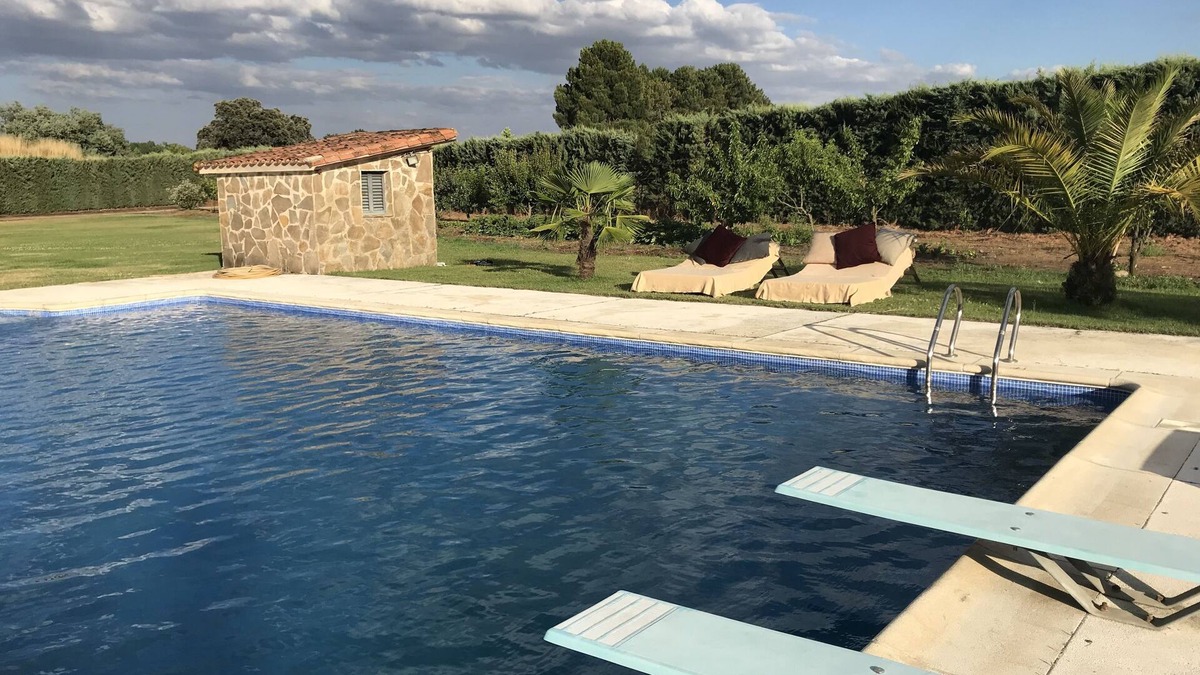 Valverde de la Vera House | Casa Rural Apayama Country House (Sleeps 15)