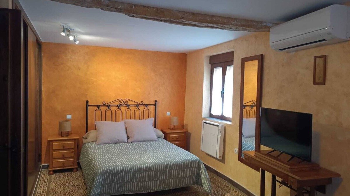 Huermeces del Cerro House | CASA RURAL LA CORNEJA