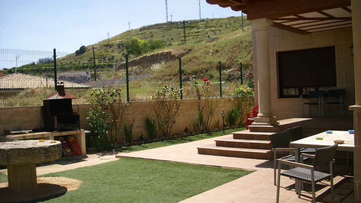 Brihuega House | Casa Rural Las Murallas