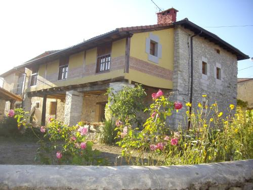 Junta de Traslaloma House | Casa Rural Los Soportales
