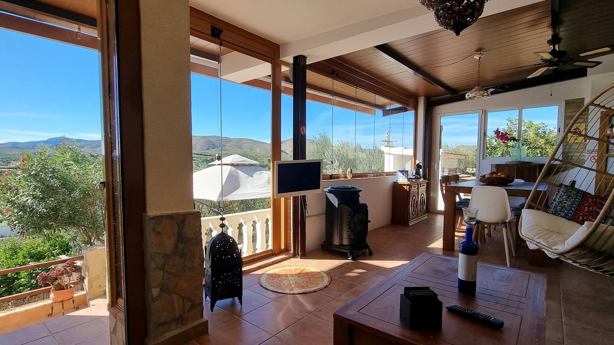 Pedralba Bed & Breakfast | Casa Rural near Turia Natural Park with Jacuzzi