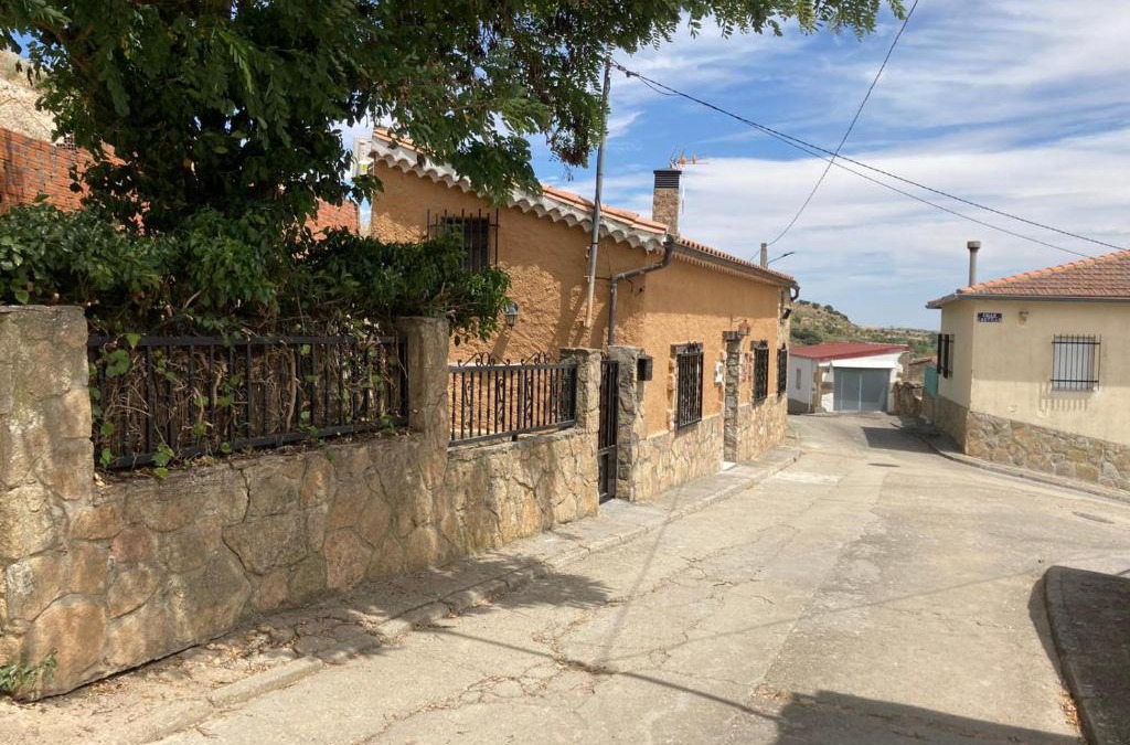 Almenara de Tormes House | Casa Rural Neira