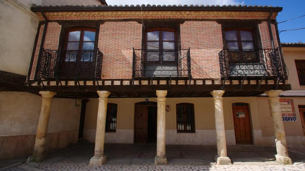 Saldana House | Casa Rural Plaza Vieja Saldaña