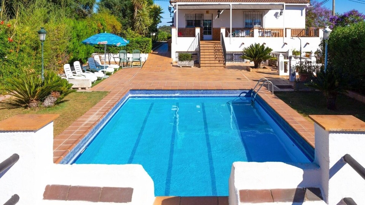 El Garrobo Villa | Casa Rural Sevilla Guillena by Ruralidays