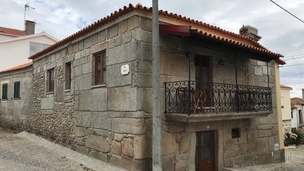 Pinhel House | CASA RUSTICA DA SOUROPIRES