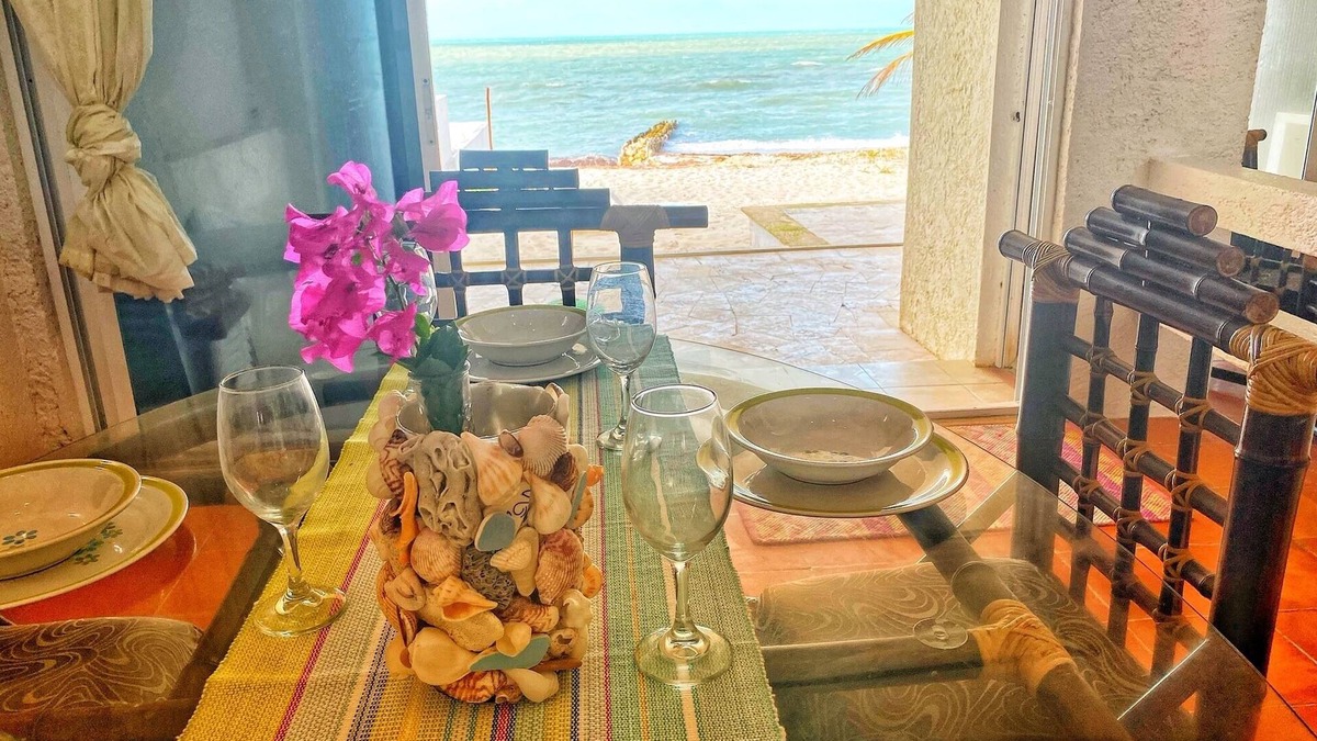 Chuburna Puerto House | Casa Saltwater Cowboy En La Playa - Beachfront Property