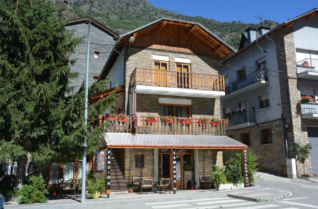 Vall de Cardos House | Casa Samarra
