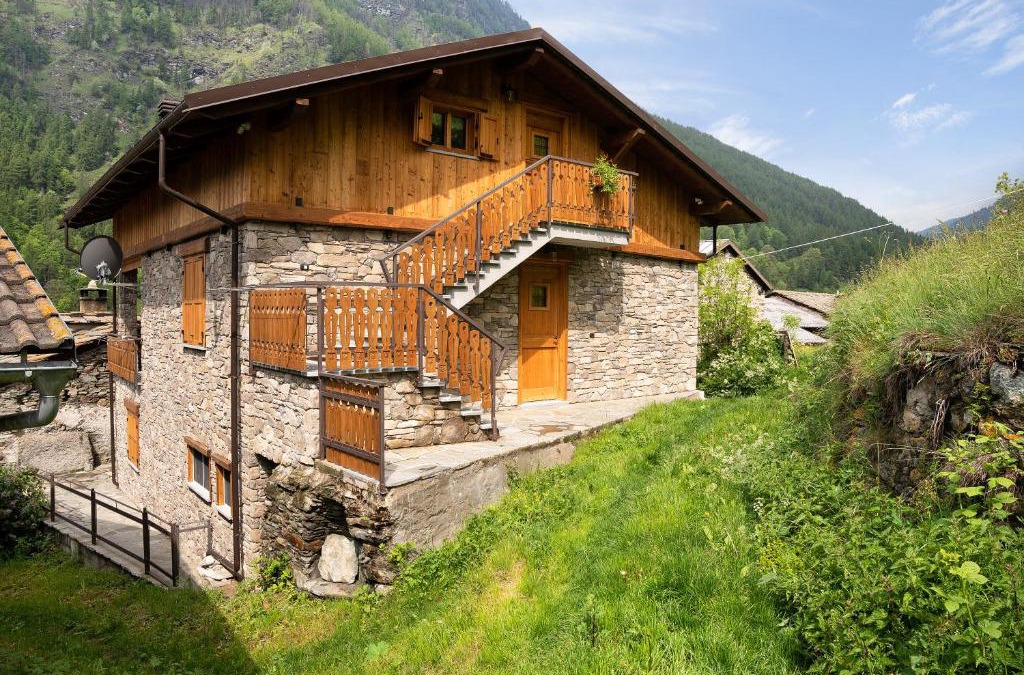 Casteldelfino Apartment | Casa Sasia