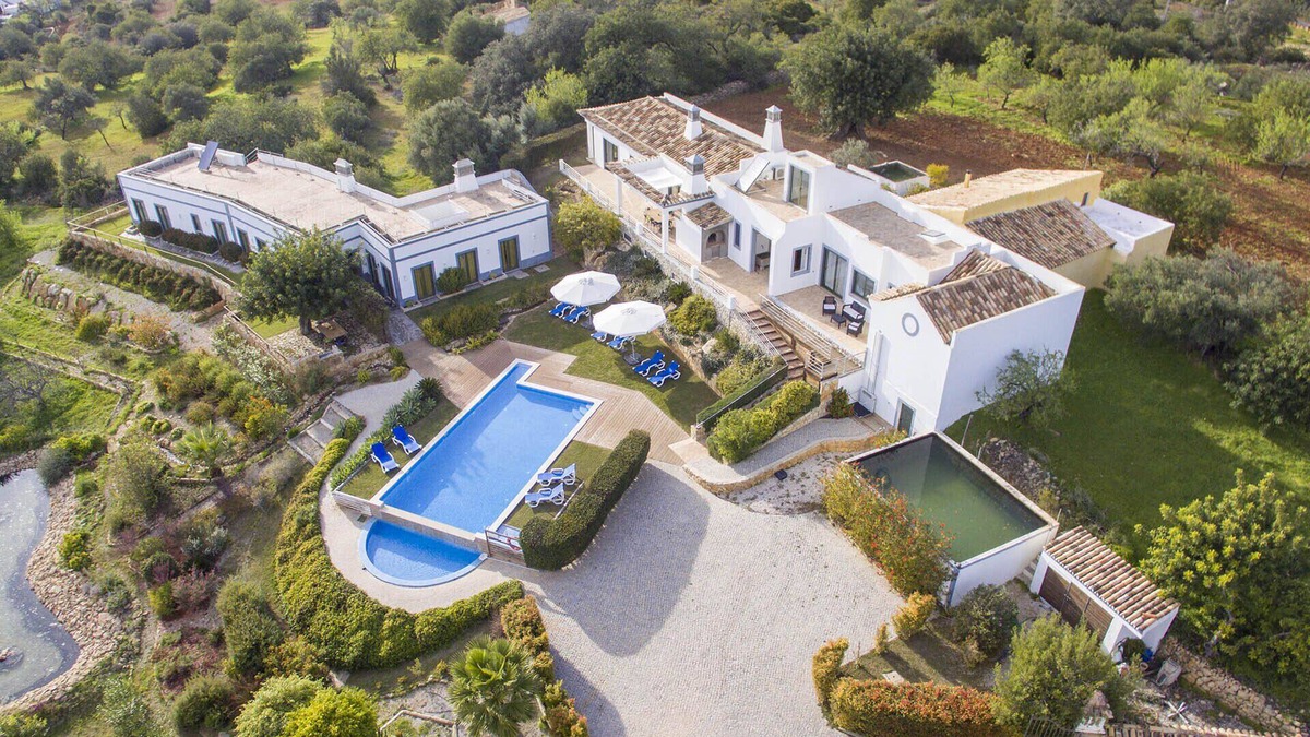 Ariolos Cottage | Casa Serena | 6 Bedrooms | Country House | Estoi