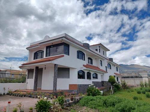 Machachi Apartment | Casa Sharlen