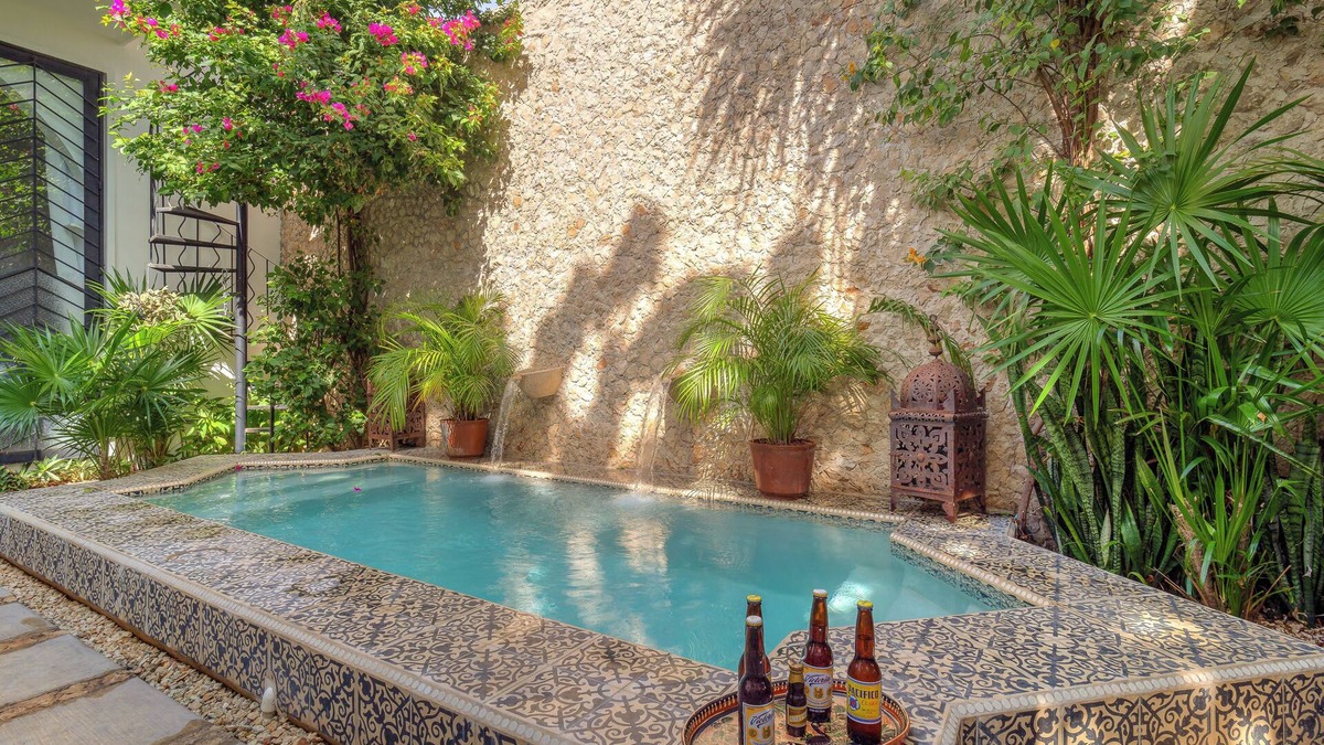 Centro House | Casa Skylarkin, Moroccan wonder in Merida Centro