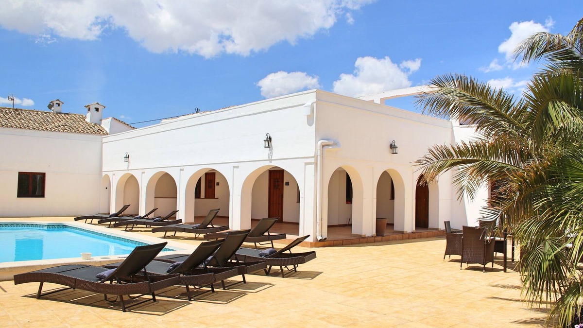 Villena Villa | Casa Solariega's luxurious Grand Villa in Villena