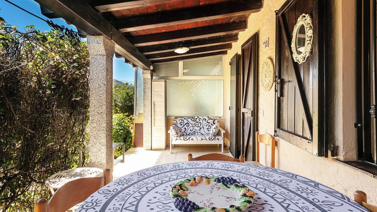 San Teodoro City Centre House | "Casa Solidea" with A/C & Private Garden