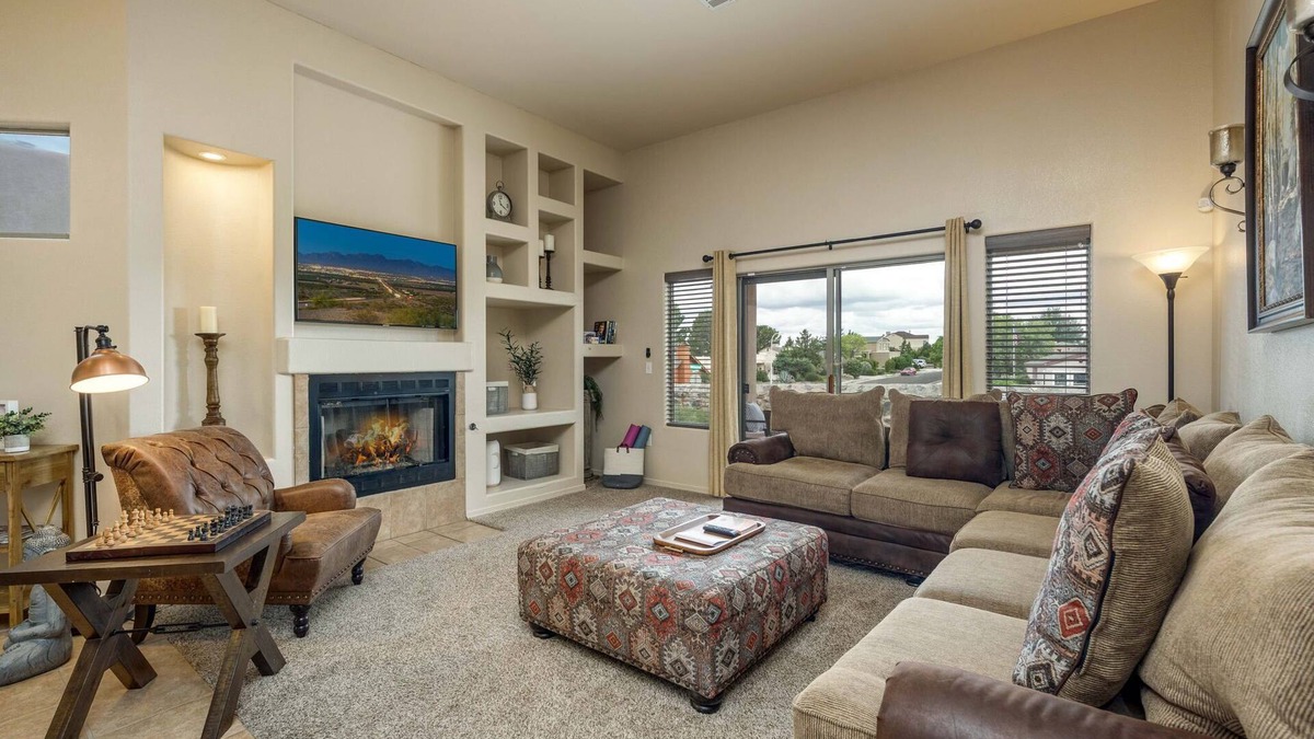Las Cruces House | Casa Sonoma | Spacious, Central Retreat | Peloton