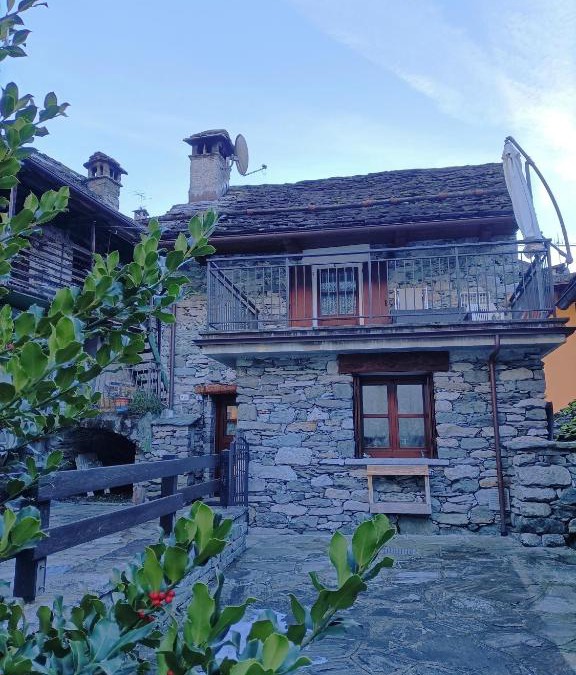 Antronapiana Ski Chalet | Casa Stella Alpina