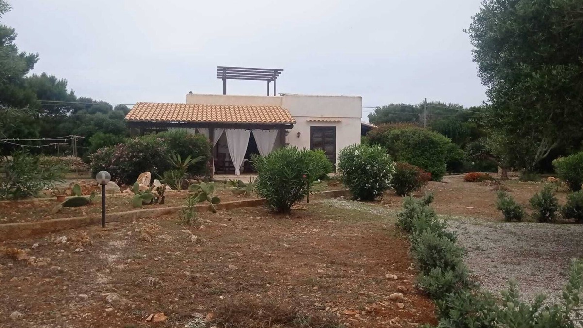 Favignana Villa | Casa Stornello breathtaking sunsets over Marettimo