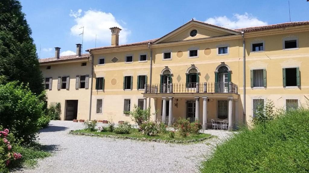 Mernico House | Casa sul Parco di Villa Rubini