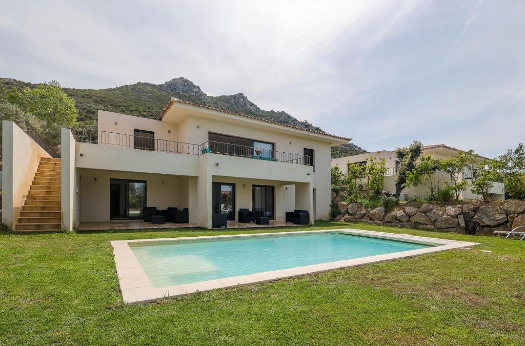 Palasca House | Casa Sulia