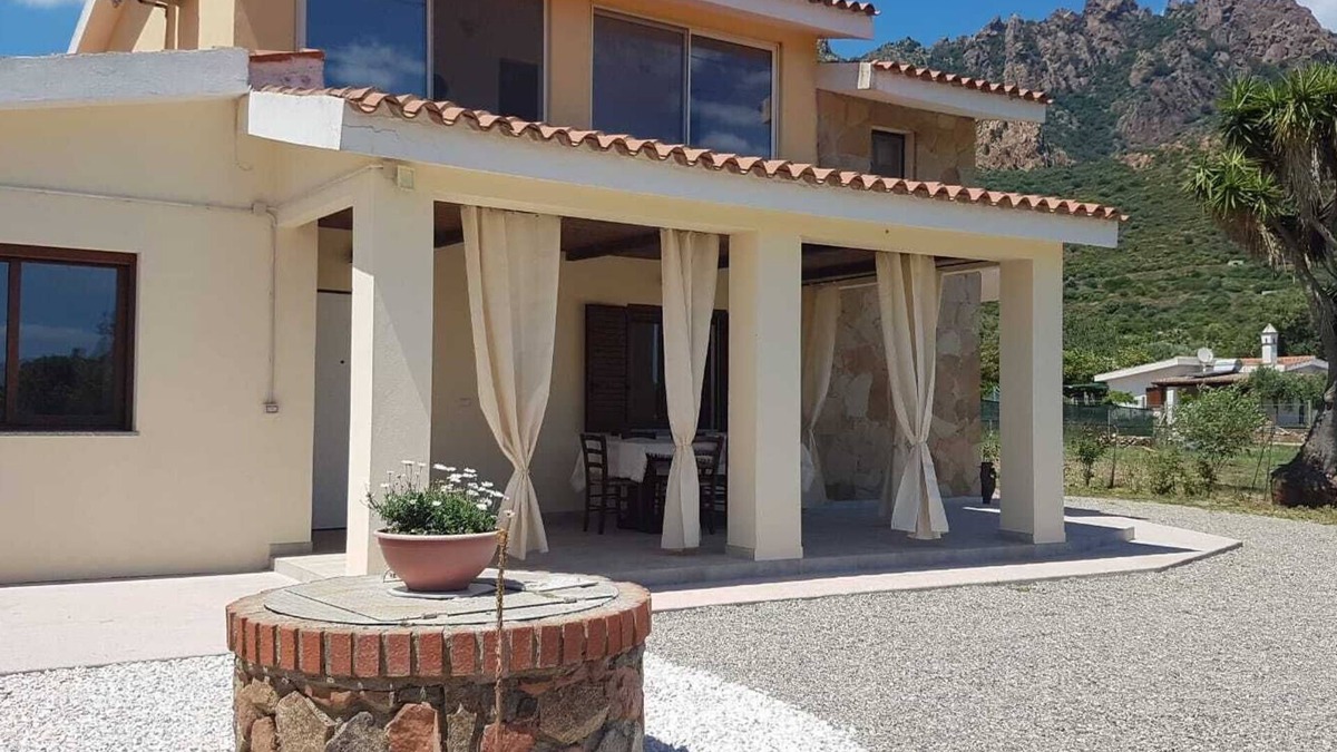 Tertenia House | CASA SULLA SPIAGGIA - ACCESSO DIRETTO ALLA SPIAGGIA DI SABBIA BIANCA