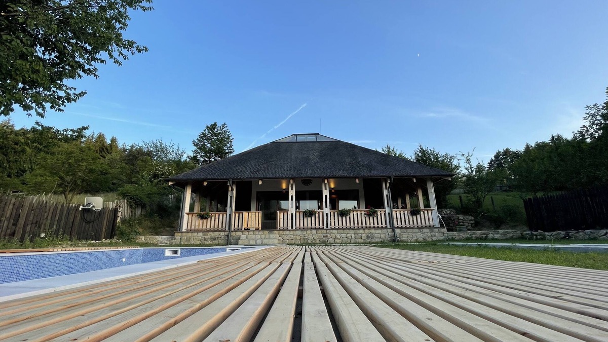 Soveja Villa | Casa Thymus - a place for travellers not tourists