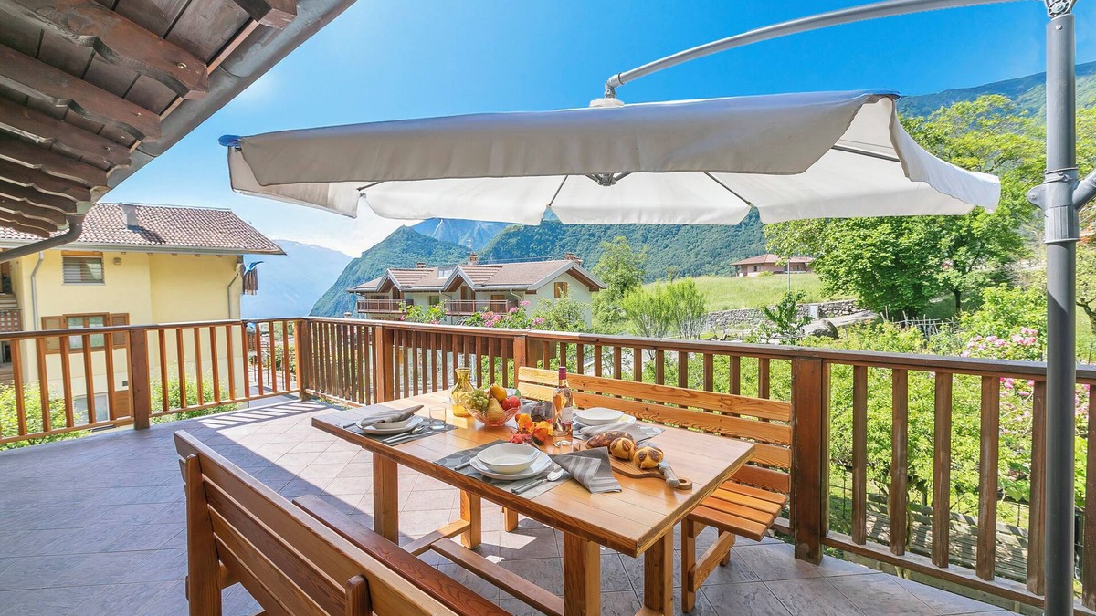 Ville del Monte House | Casa Tra Borgo e Lago, Tenno, Italy