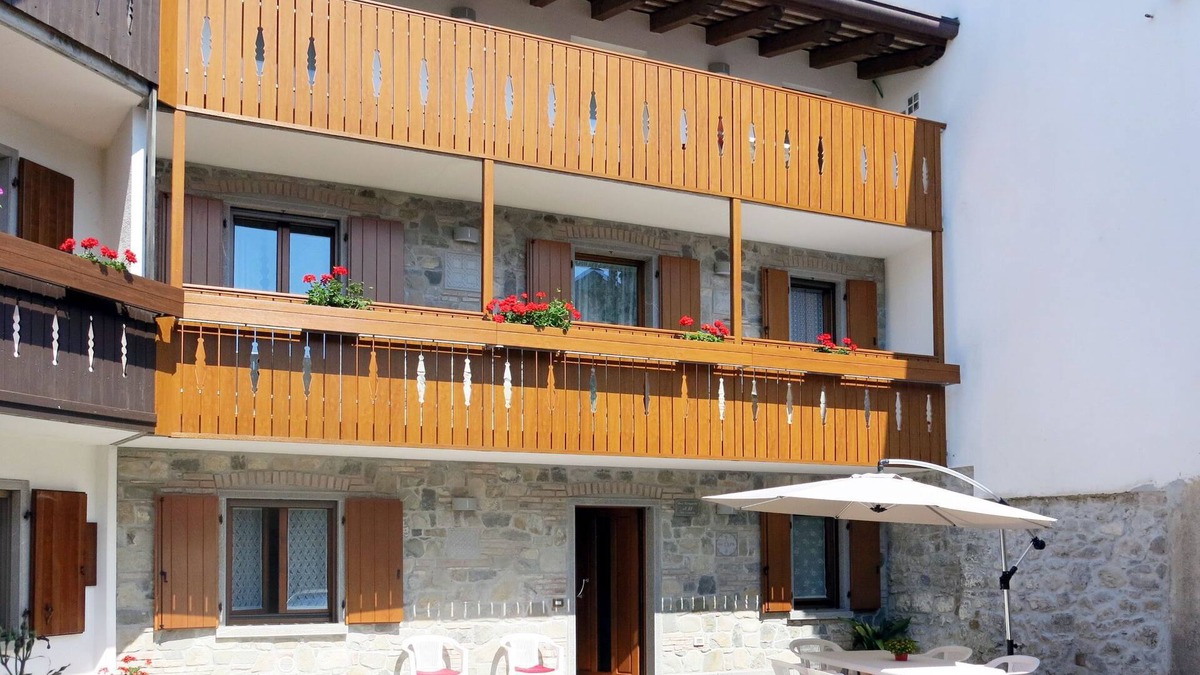 San Leonardo House | Casa Tranquilla by Interhome