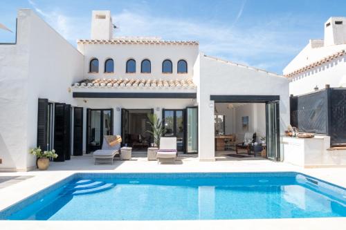 Caserio Los Tarquinos Villa | Casa Trebol - Private Pool Villa