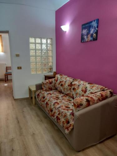 Regalbuto Apartment | Casa turistica Santa Lucia 25
