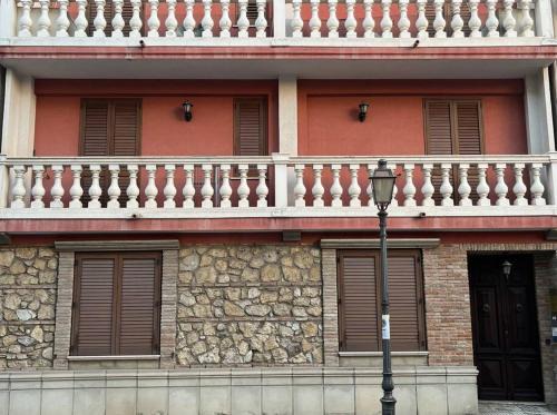 Barcellona Pozzo di Gotto Apartment | Casa Vacanza Donna Laura