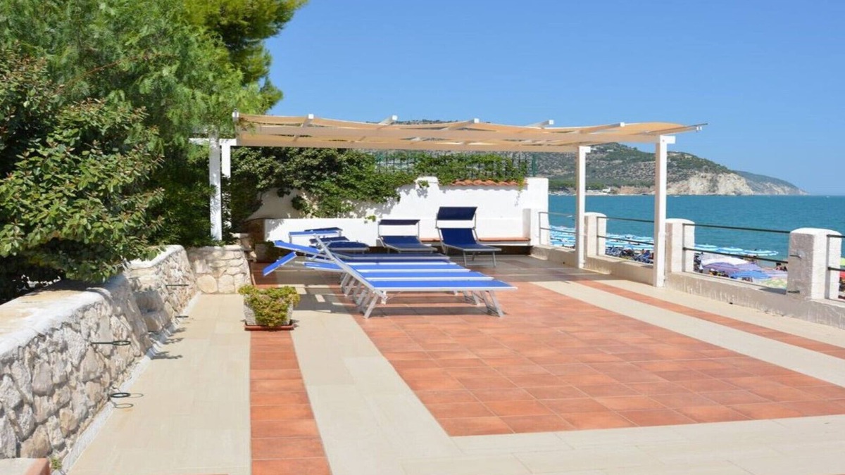 Mattinata House | Casa vacanza con accesso diretto sulla spiaggia