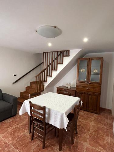Isola del Borgo Antico House | Casa Vacanze da Melina