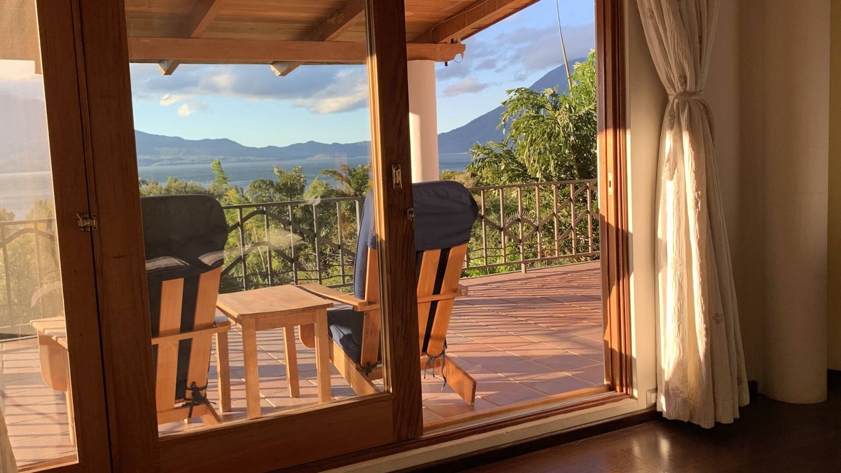 Santa Cruz La Laguna House | Casa Valdres