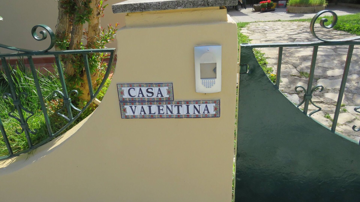 Lucca Historical Center Apartment | CASA VALENTINA 900 meters from the historic center of Lucca