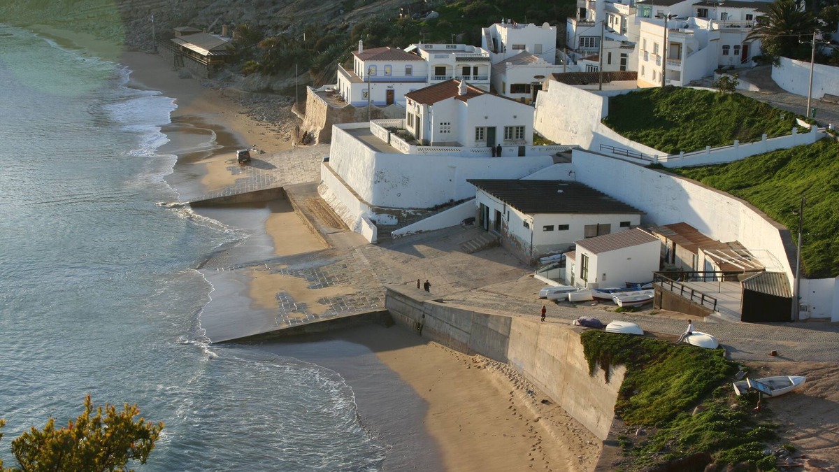 Burgau Apartment | Casa Valeria is located directly by the sea - 1st floor