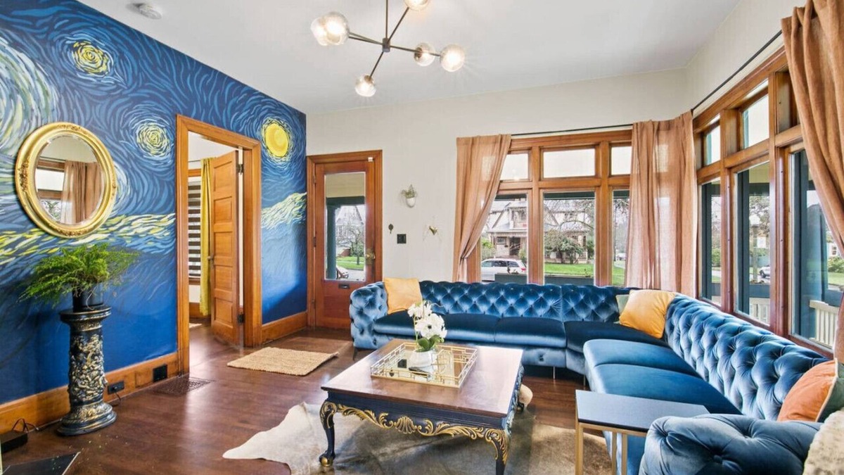 North End House | Casa Van Gogh: a Historic N. Slope retreat