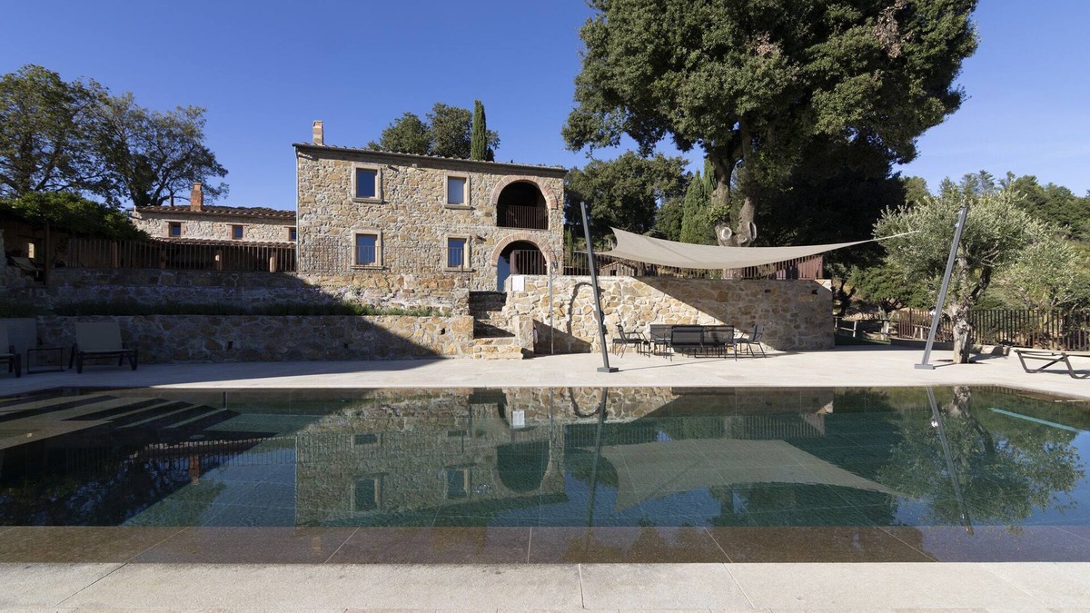 Roccastrada Villa | Casa Vecchia: Luxurious villa with shared pool, tennis court & stunning views!