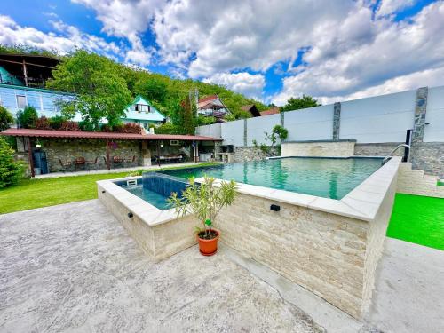 Orsova House | Casa Verde