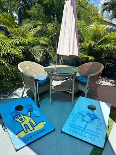 University Park Villa | Casa Vida KingBed, TV, BBQ, 10 Guest