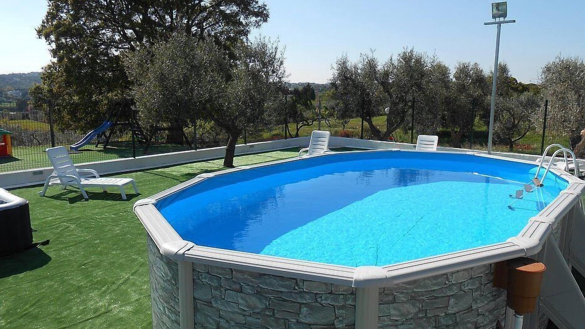 Casalini House | Casa Viola C: A welcoming apartment surrounded by the greenery, with Free WI-FI.