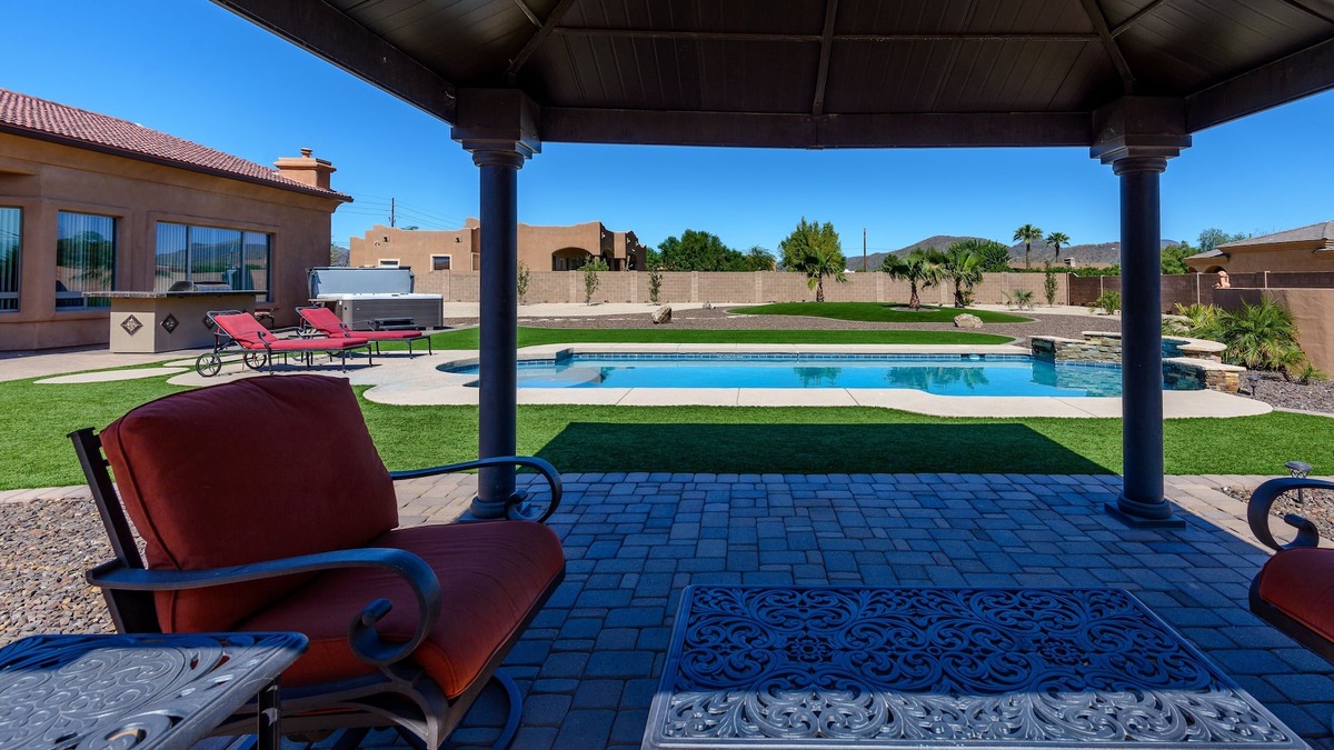 Desert Hills House | Casa Vista 4 Bedroom Home by RedAwning